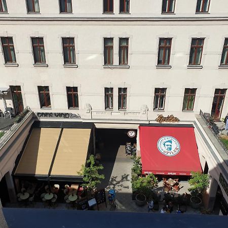 Cozy Downtown Apartment Budapest Exterior photo